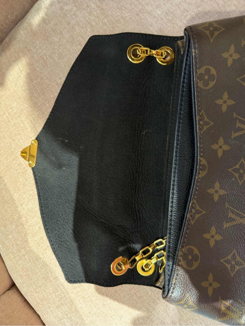 Louis Vuitton Brown Monogram & Black Leather Chain Shoulder Bag - Picture 4 of 14